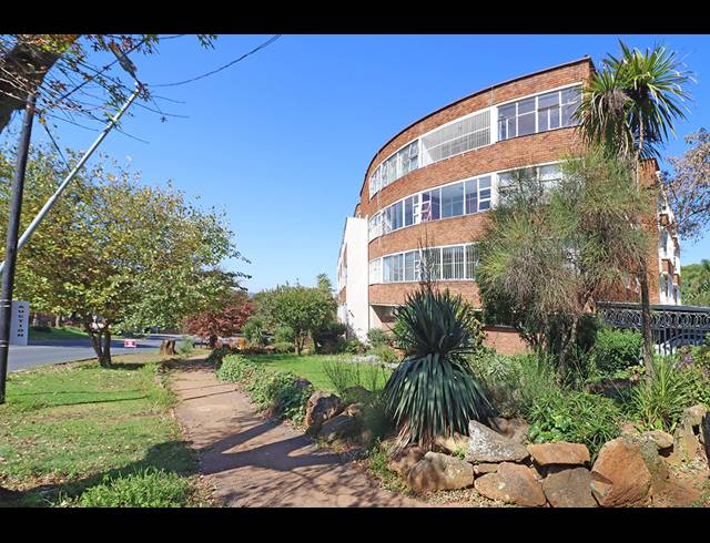 3 BEDROOM APARTMENT FOR SALE IN CYRILDENE